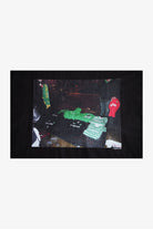 THE HUCKLEBERRY バンドの路上物販プリントのアップ 黒Tシャツ